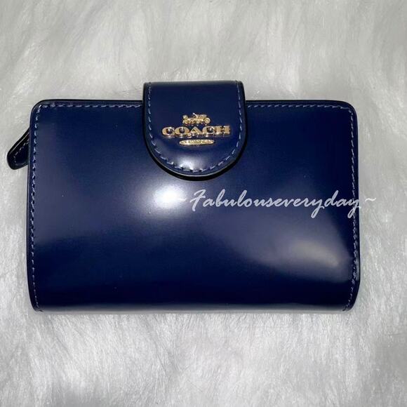 Coach Medium Corner Zip Wallet In Leather/Gold/True Navy CV526 NWT - Picture 1 of 7